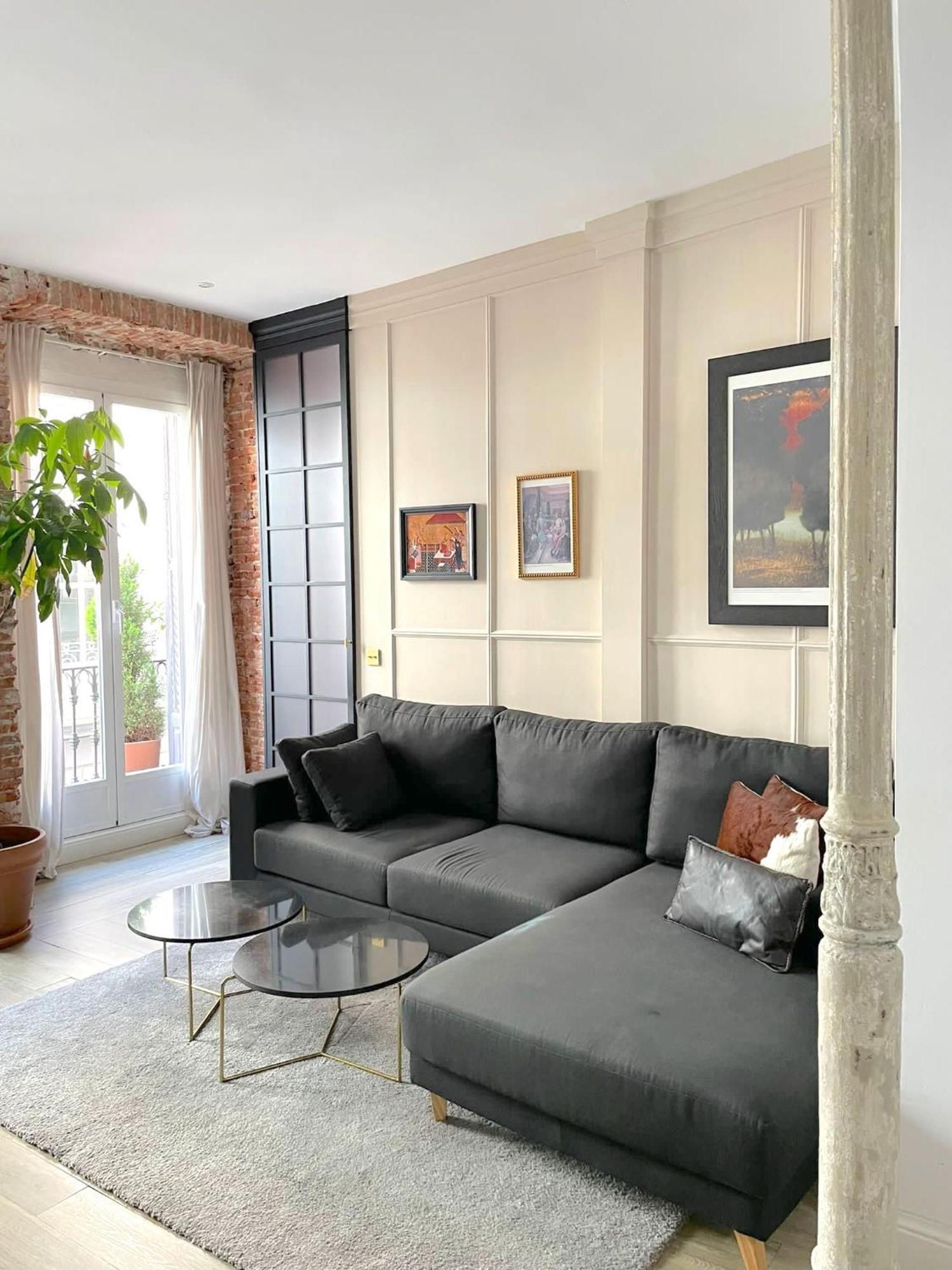New Apartment In City-Center, Gran Via Мадрид Екстериор снимка